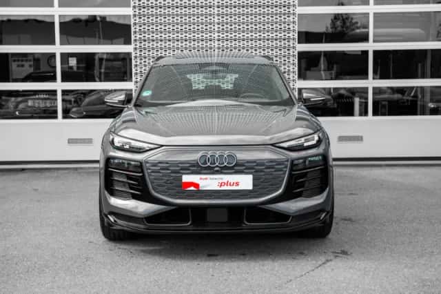 Audi Q6 e-tron (2025) thumbnail 3