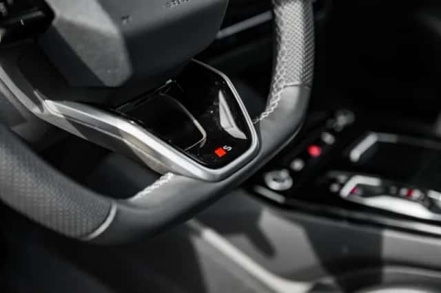 Audi Q6 e-tron (2025) thumbnail 24