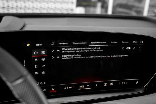 Audi Q6 e-tron (2025) thumbnail 32