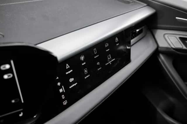 Audi Q6 e-tron (2025) thumbnail 38