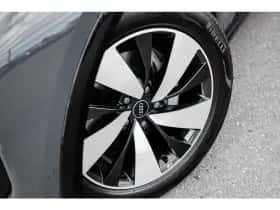 Audi Q6 e-tron (2025) thumbnail 7