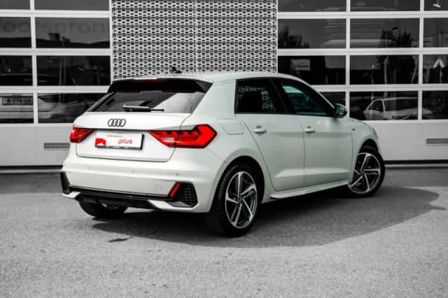 Audi A1 (2025) thumbnail 2