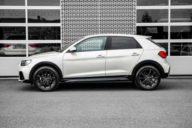 Audi A1 (2025) thumbnail 5