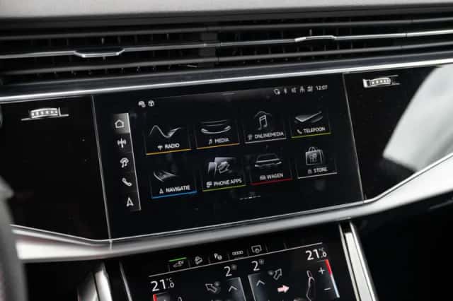 Audi Q8 (2025) thumbnail 53