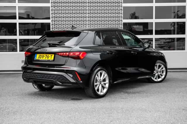 Audi A3 (2025) thumbnail 2