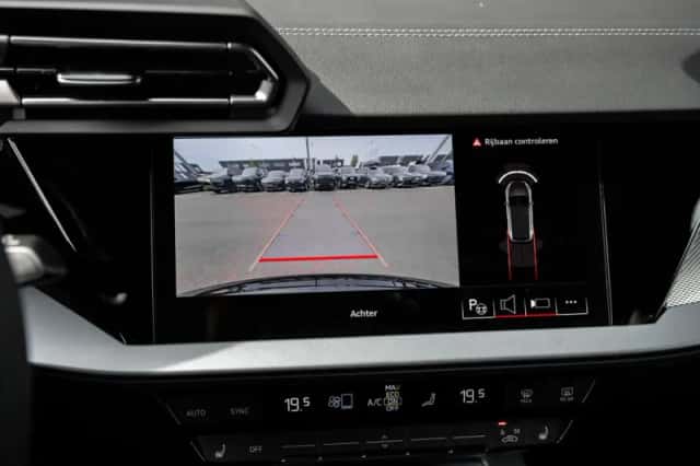Audi A3 (2025) thumbnail 44