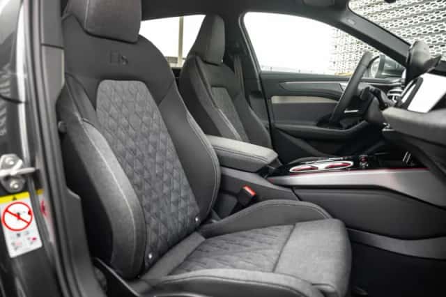Audi A6 (2025) thumbnail 9