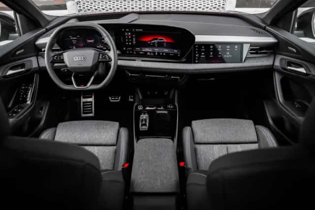 Audi Q6 e-tron (2025) thumbnail 11