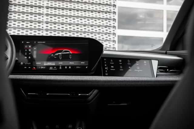 Audi Q6 e-tron (2025) thumbnail 33