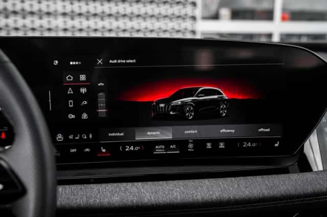 Audi Q6 e-tron (2025) thumbnail 35