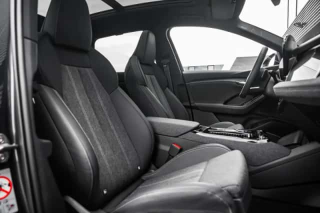 Audi Q6 e-tron (2025) thumbnail 8