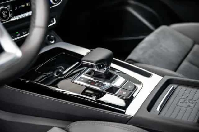 Audi Q5 (2025) thumbnail 13