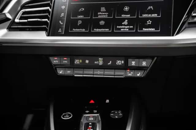 Audi Q4 e-tron (2025) thumbnail 32