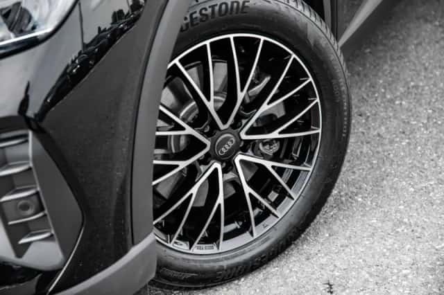 Audi Q4 e-tron (2025) thumbnail 7