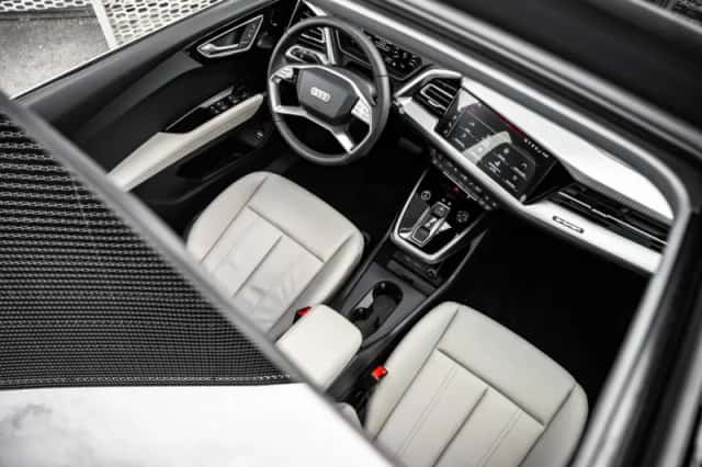 Audi Q4 e-tron (2025) thumbnail 9