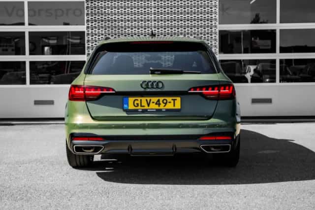 Audi A4 (2024) thumbnail 4