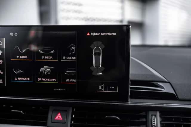 Audi A4 (2024) thumbnail 34