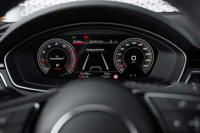 Audi A4 (2024) thumbnail 12