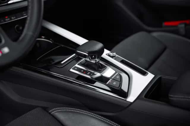 Audi A4 (2024) thumbnail 13