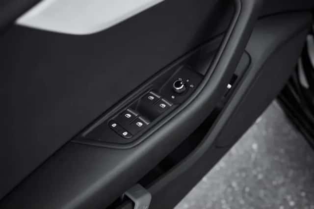 Audi A4 (2024) thumbnail 16