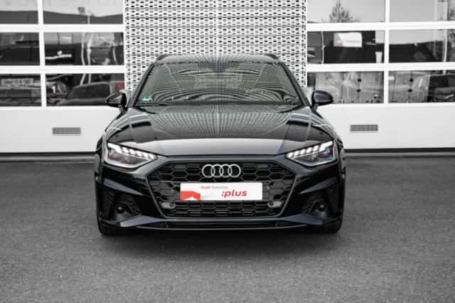 Audi A4 (2024) thumbnail 3