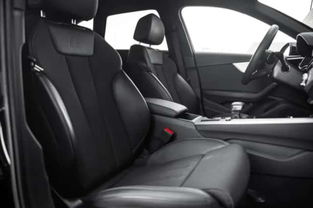Audi A4 (2024) thumbnail 8