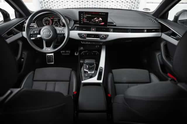 Audi A4 (2024) thumbnail 9