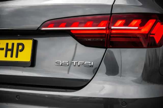 Audi A4 (2024) thumbnail 15