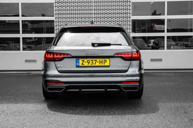 Audi A4 (2024) thumbnail 4