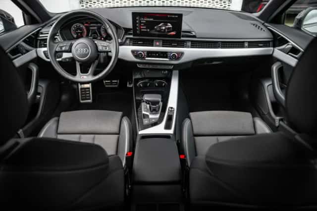 Audi A4 (2024) thumbnail 10