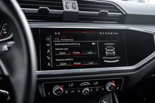 Audi Q3 (2022) thumbnail 22