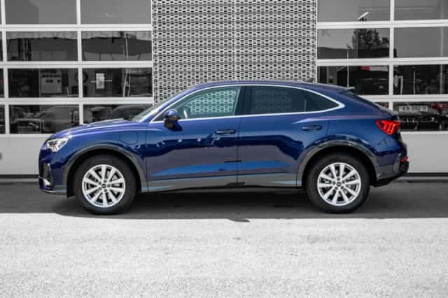 Audi Q3 (2022) thumbnail 5