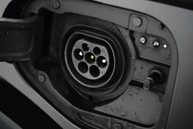 Audi Q3 (2021) thumbnail 17