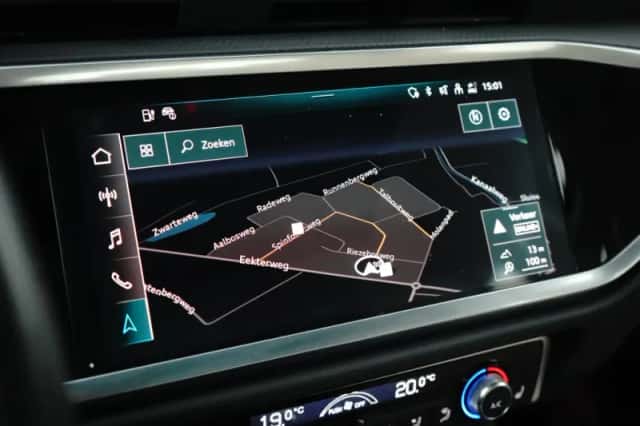 Audi Q3 (2021) thumbnail 24