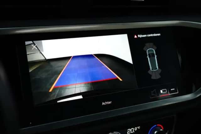 Audi Q3 (2021) thumbnail 25