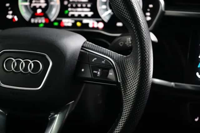 Audi Q3 (2023) thumbnail 13
