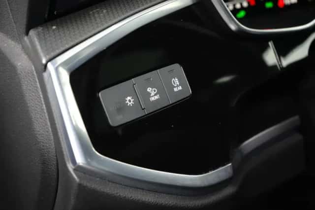 Audi Q3 (2023) thumbnail 22