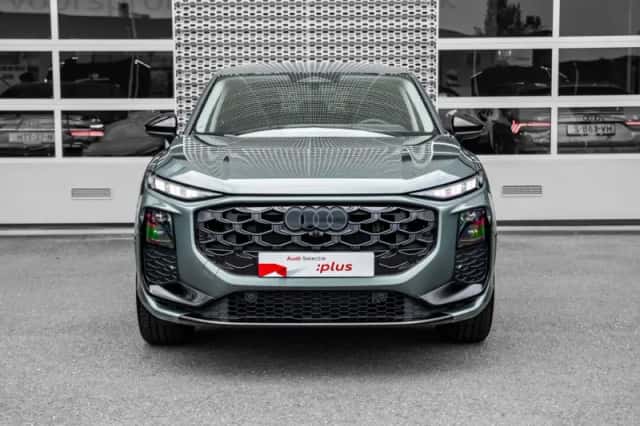 Audi Q3 (2025) thumbnail 4