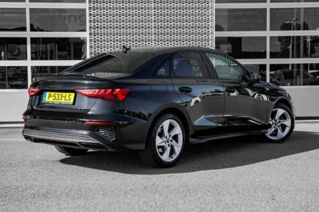 Audi A3 (2022) thumbnail 2