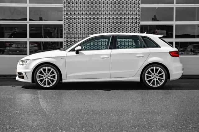 Audi A3 (2016) thumbnail 5
