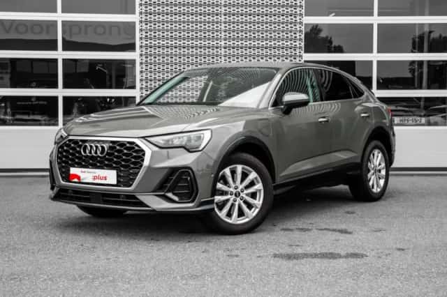 Audi Q3 (2022) thumbnail 1