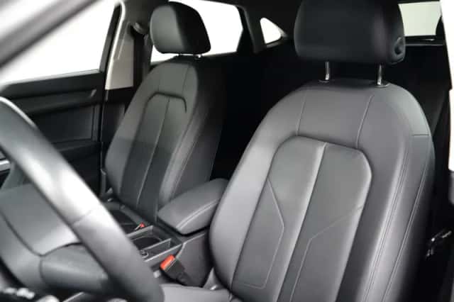 Audi Q3 (2022) thumbnail 17