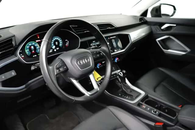 Audi Q3 (2022) thumbnail 18