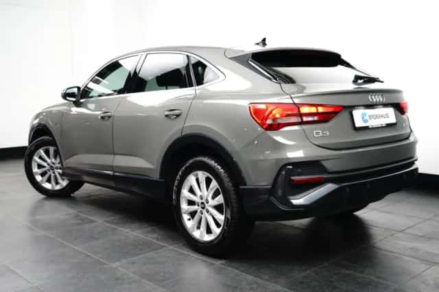 Audi Q3 (2022) thumbnail 5