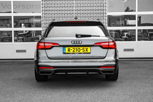 Audi A4 (2022) thumbnail 4
