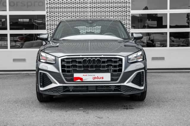 Audi Q2 (2022) thumbnail 3