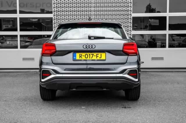 Audi Q2 (2022) thumbnail 4