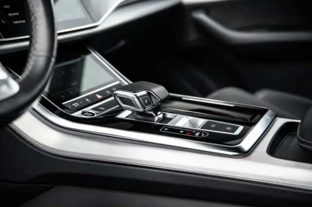 Audi Q8 (2021) thumbnail 13