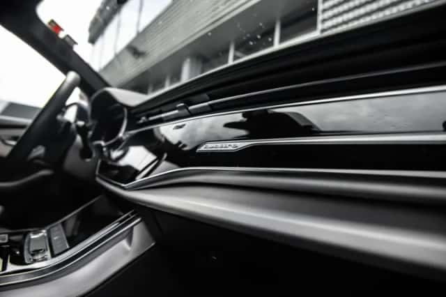 Audi Q8 (2021) thumbnail 18
