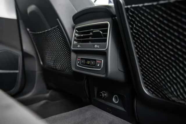 Audi Q8 (2021) thumbnail 21